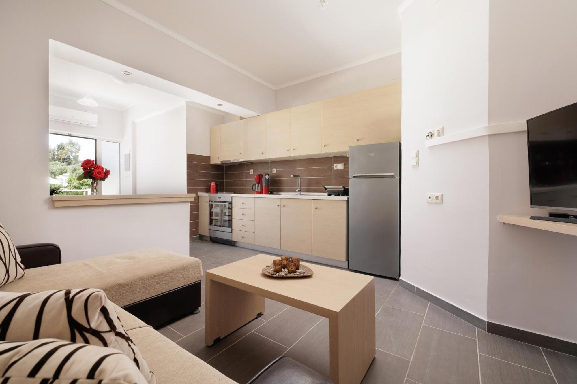 Santos Luxury Apartments Dassia  Exterior photo